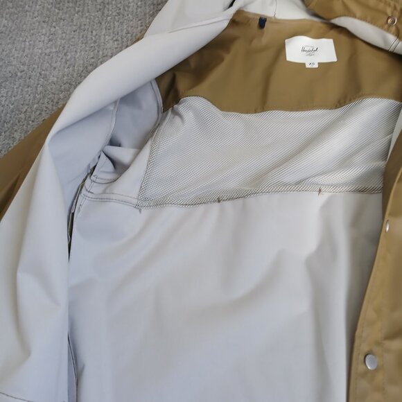 ✨HOST PICK ✨Herschel Supply Company Rain Jacket - Picture 4 of 8